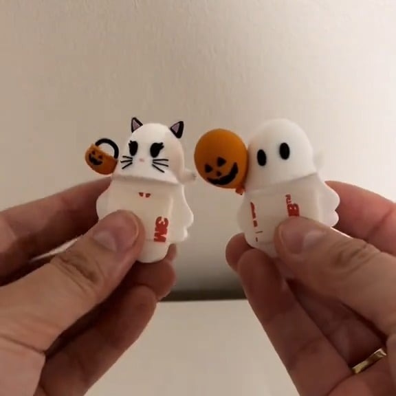 Ghostees Mystery Phone Buddy - Blind Box
