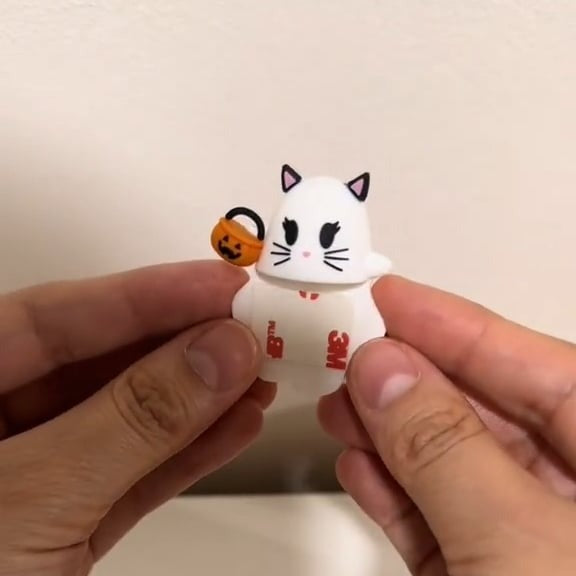 Ghostees Mystery Phone Buddy - Blind Box