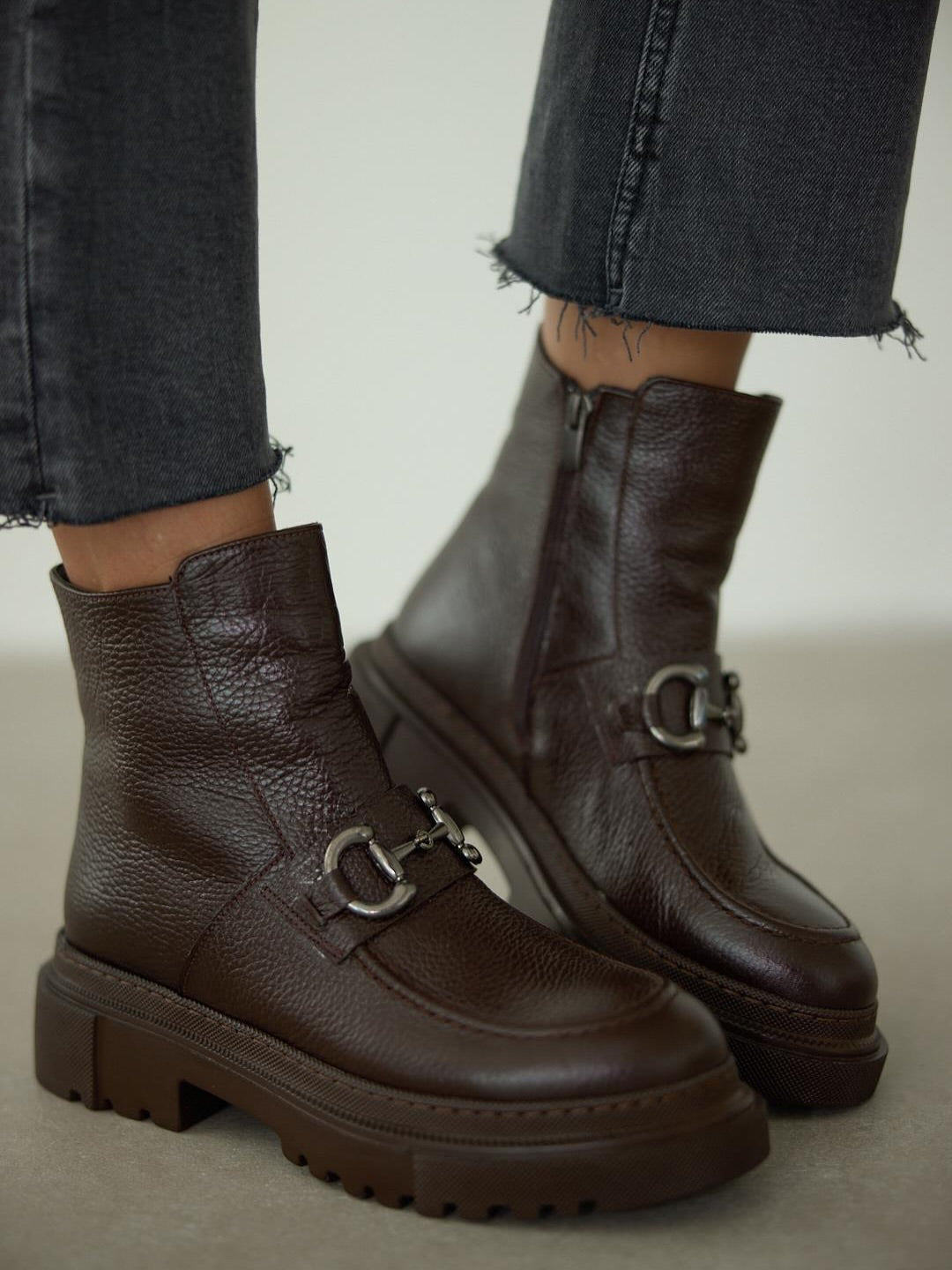 Women's Mid-cut Heelless Boots