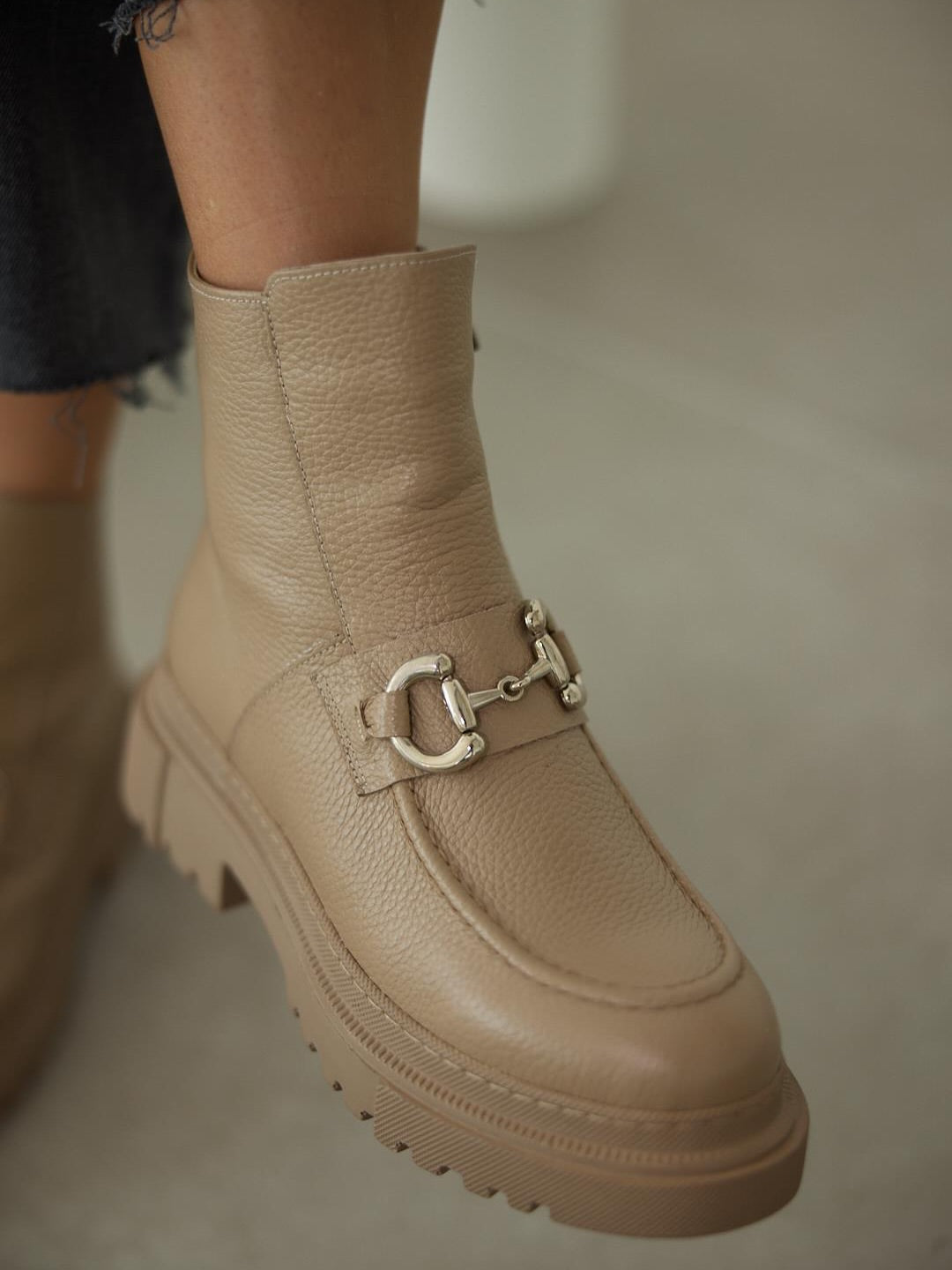 Women's Mid-cut Heelless Boots