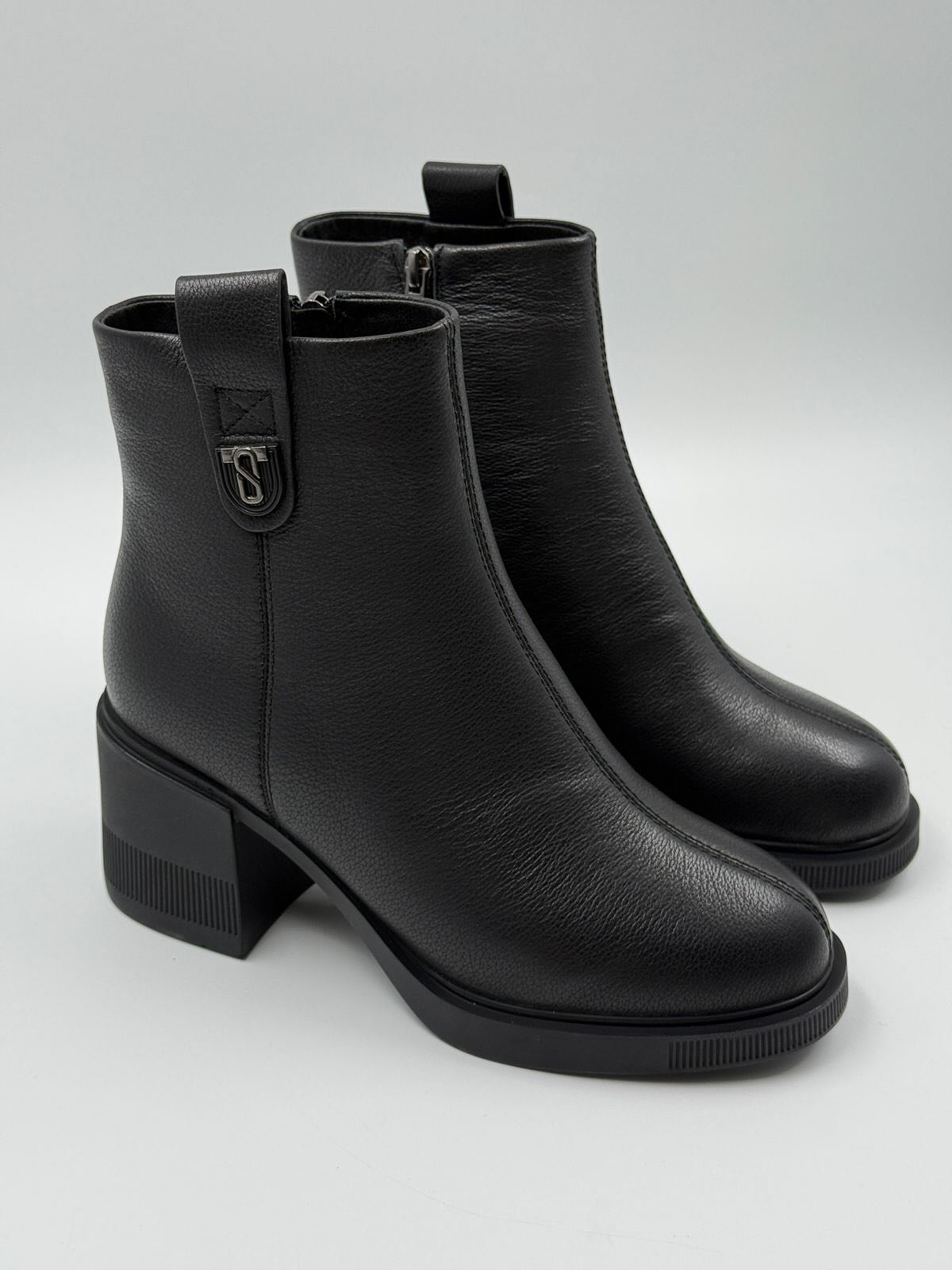 Fleece-Lined Soft-Sided Ankle Boots With Block Heel
