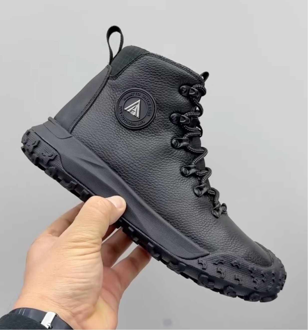 Men's Durable and Supportive Hiking Shoes