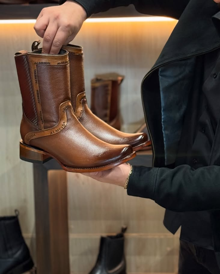 Vintage Cowhide Gala Boots