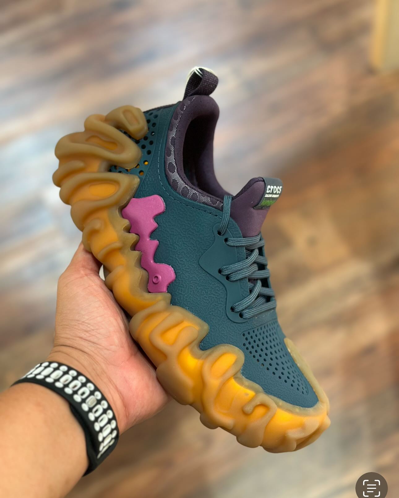 Trendy Breathable Fingerprint Lace-up Sneakers