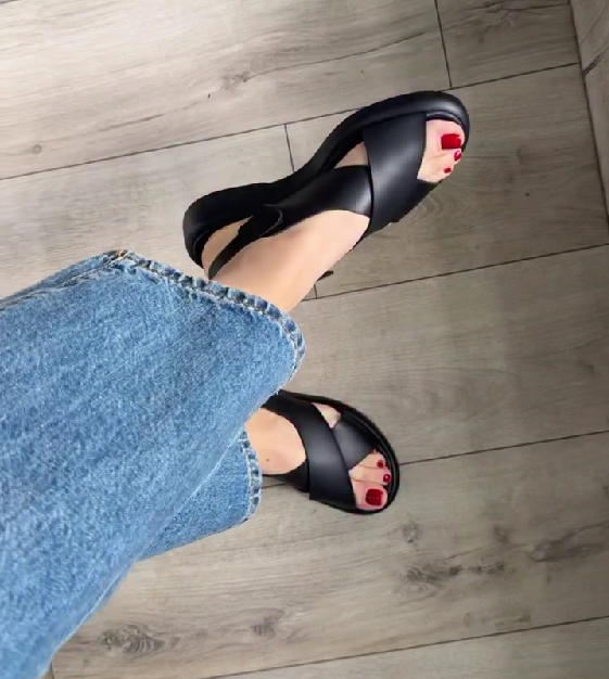 Women's Elegant Leather Black Sandals
