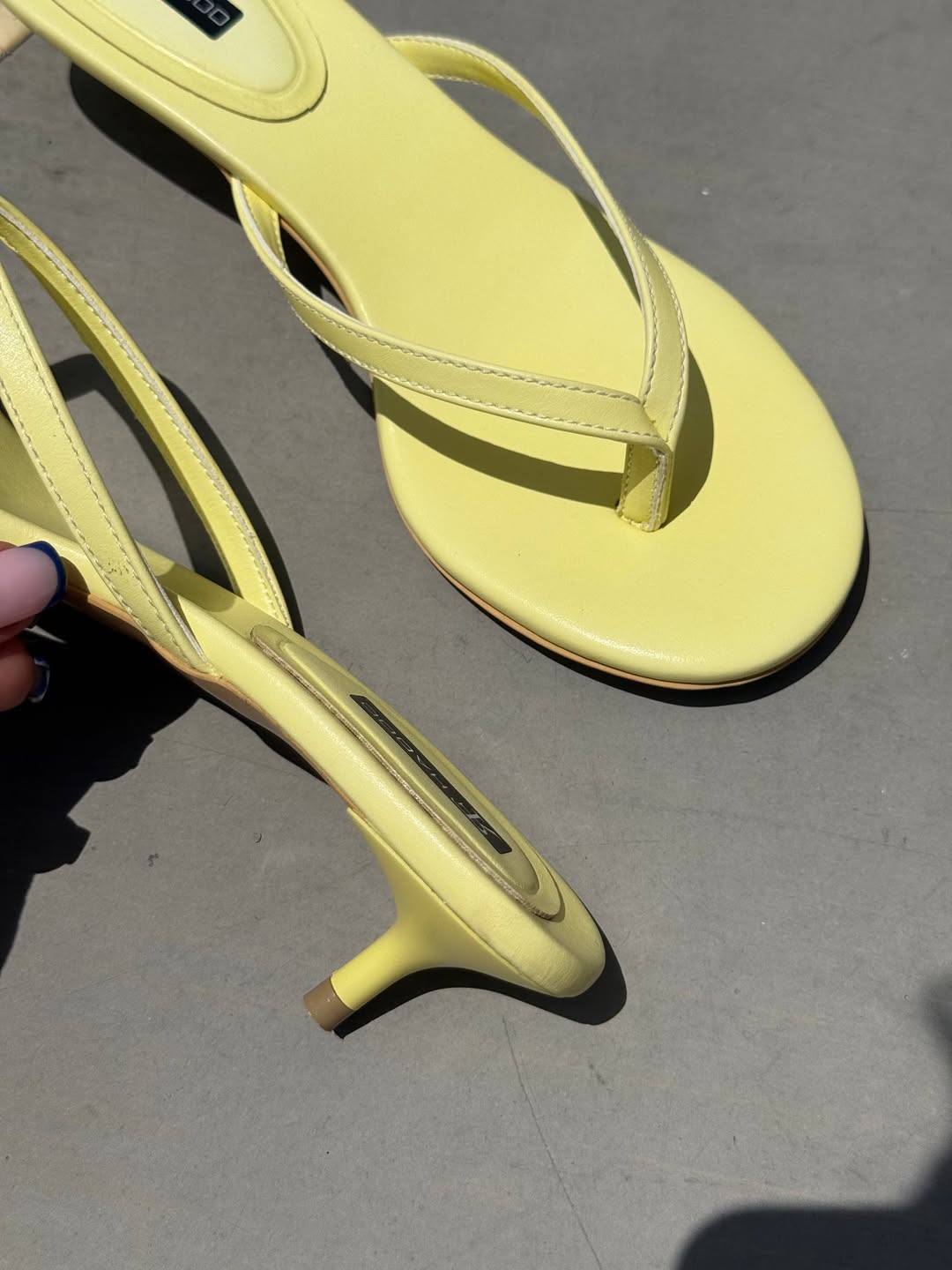 Chic Pastel Yellow Strappy Sandals