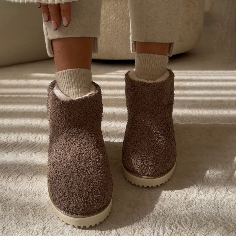 Comfortable Flat-soled Snow Boots