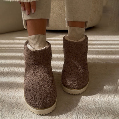 Comfortable Flat-soled Snow Boots